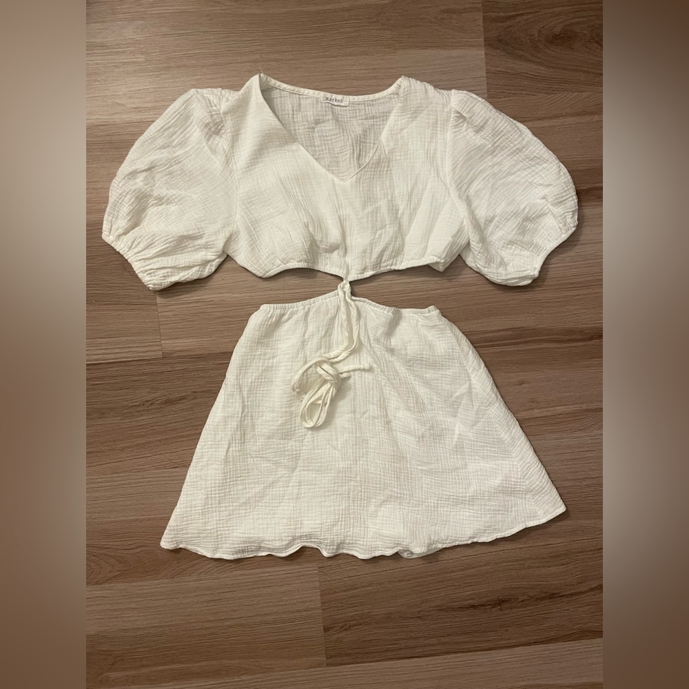 Market, Elegant White Sleeve Mini Dress, Size: M